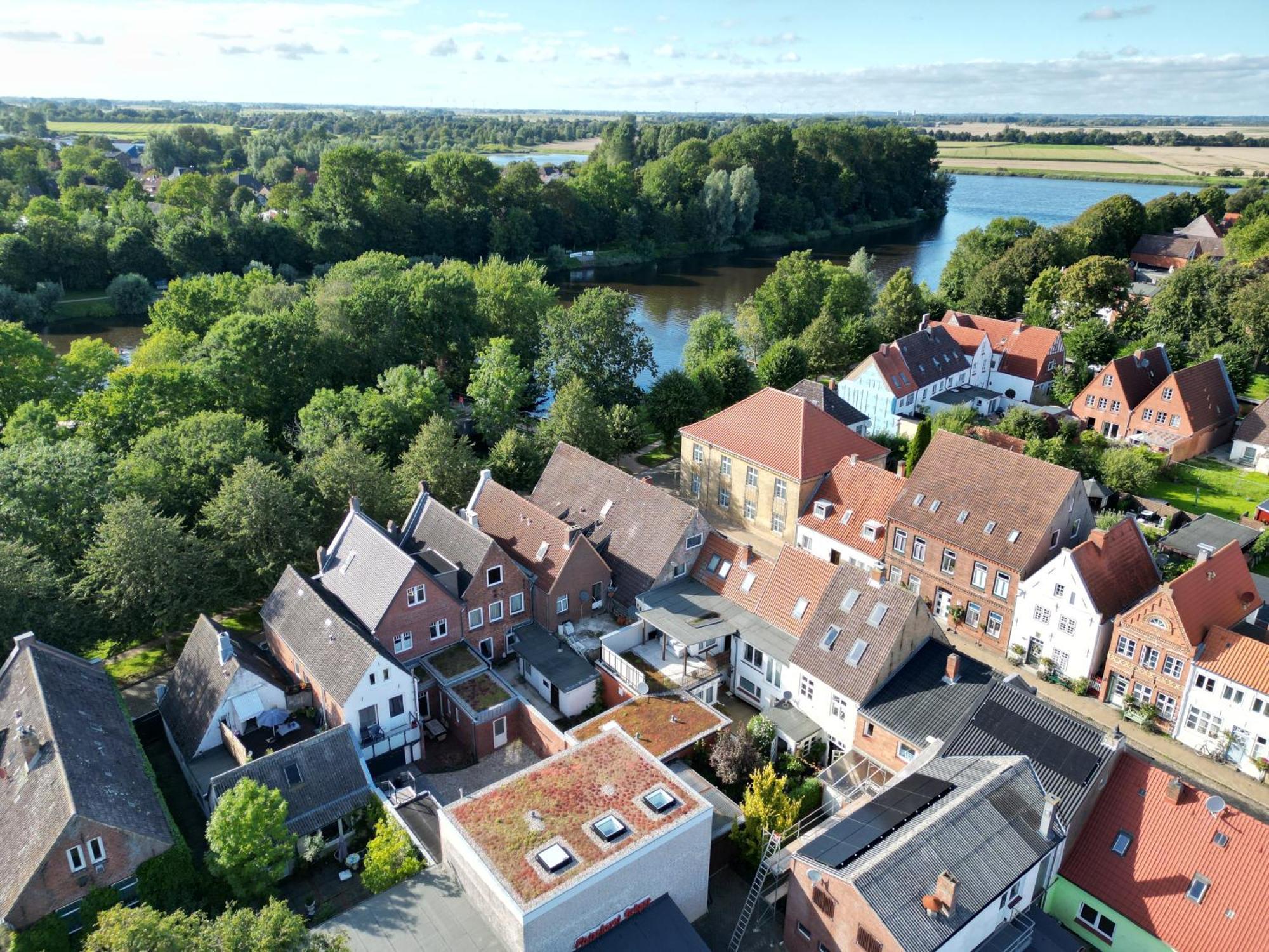 Loftwohnung 2 Simmerdeis An Der Gracht Friedrichstadt Esterno foto